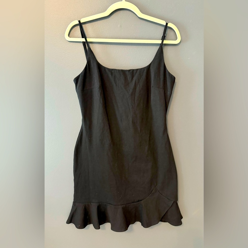Princess Polly Black Stretchy Mini Dress. Ruffle Spaghetti straps 90s Size 8